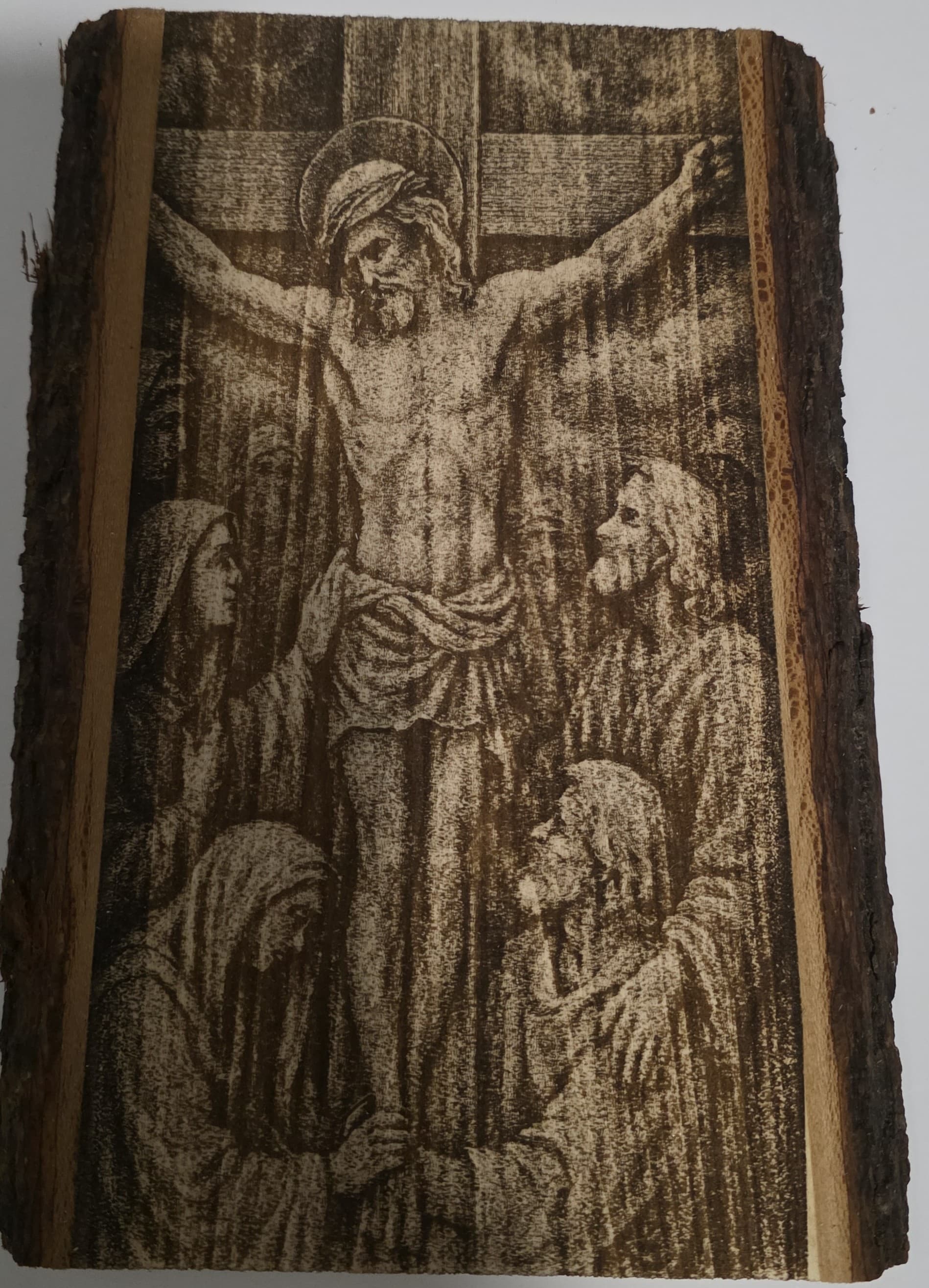 Crucifixion Engraving – Live Edge Basswood